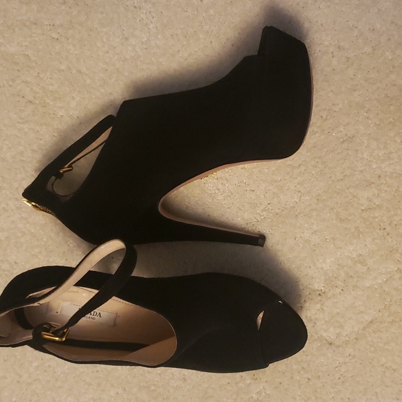 PRADA SIZE 38 1/2 COLOR BLACK SUEDE 100%AUTHENTIC USED ITEM - Picture 4 of 11